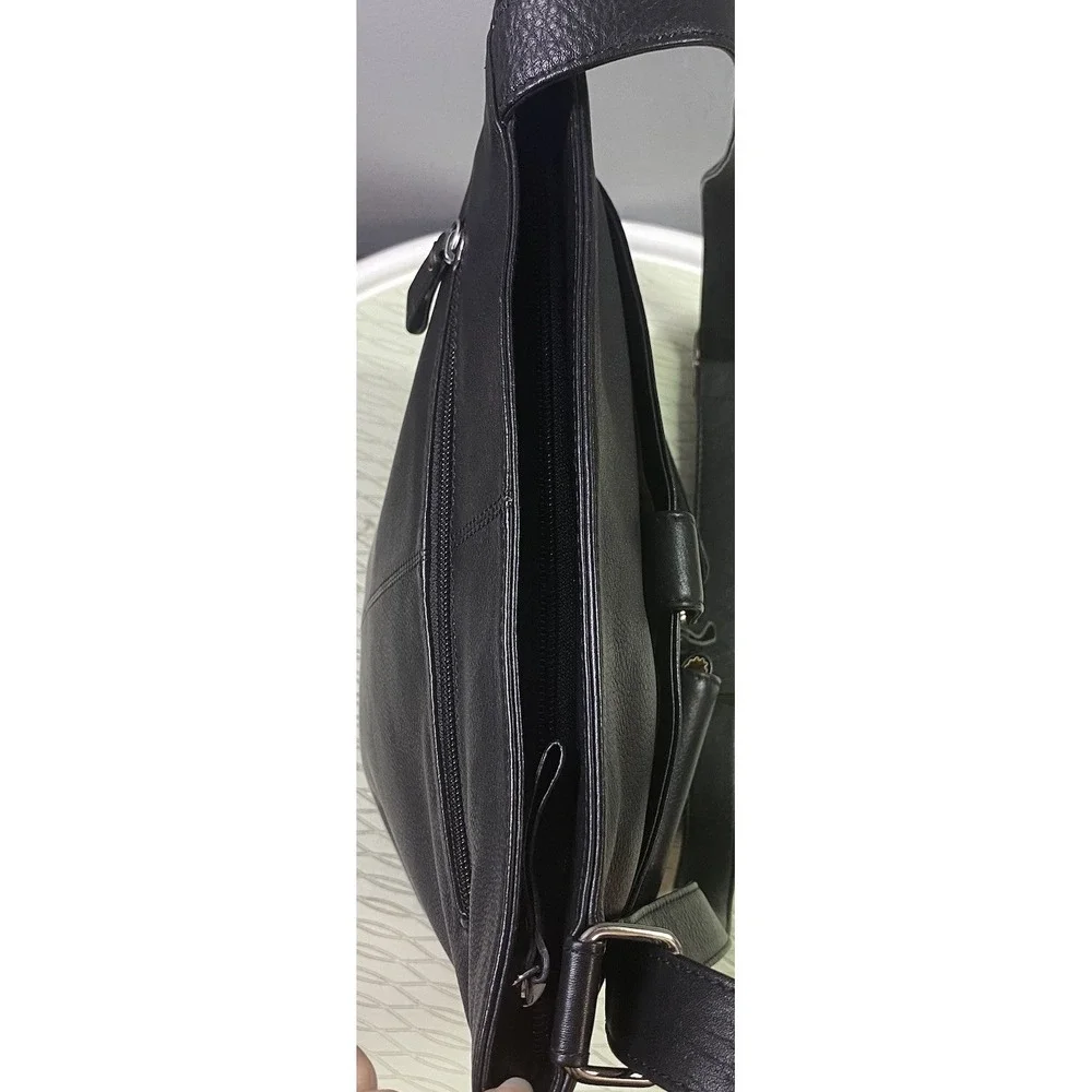 ili UNISEX Black leather Crossbody Messenger School Tablet Bag Purse 13x12x2